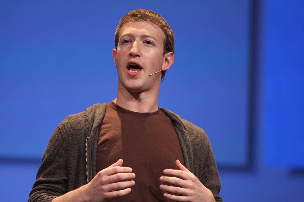 Zuckemberg intervento su Facebook, Instagram e Whatsapp